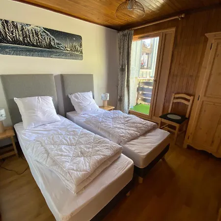 Duplex 8-10 P Avec Parking *