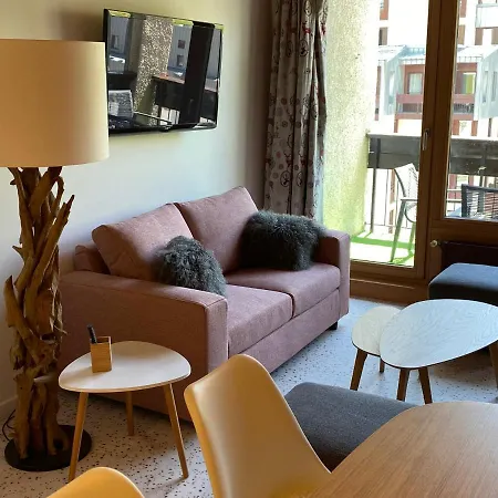 Appartement Duplex 8-10 P Avec Parking